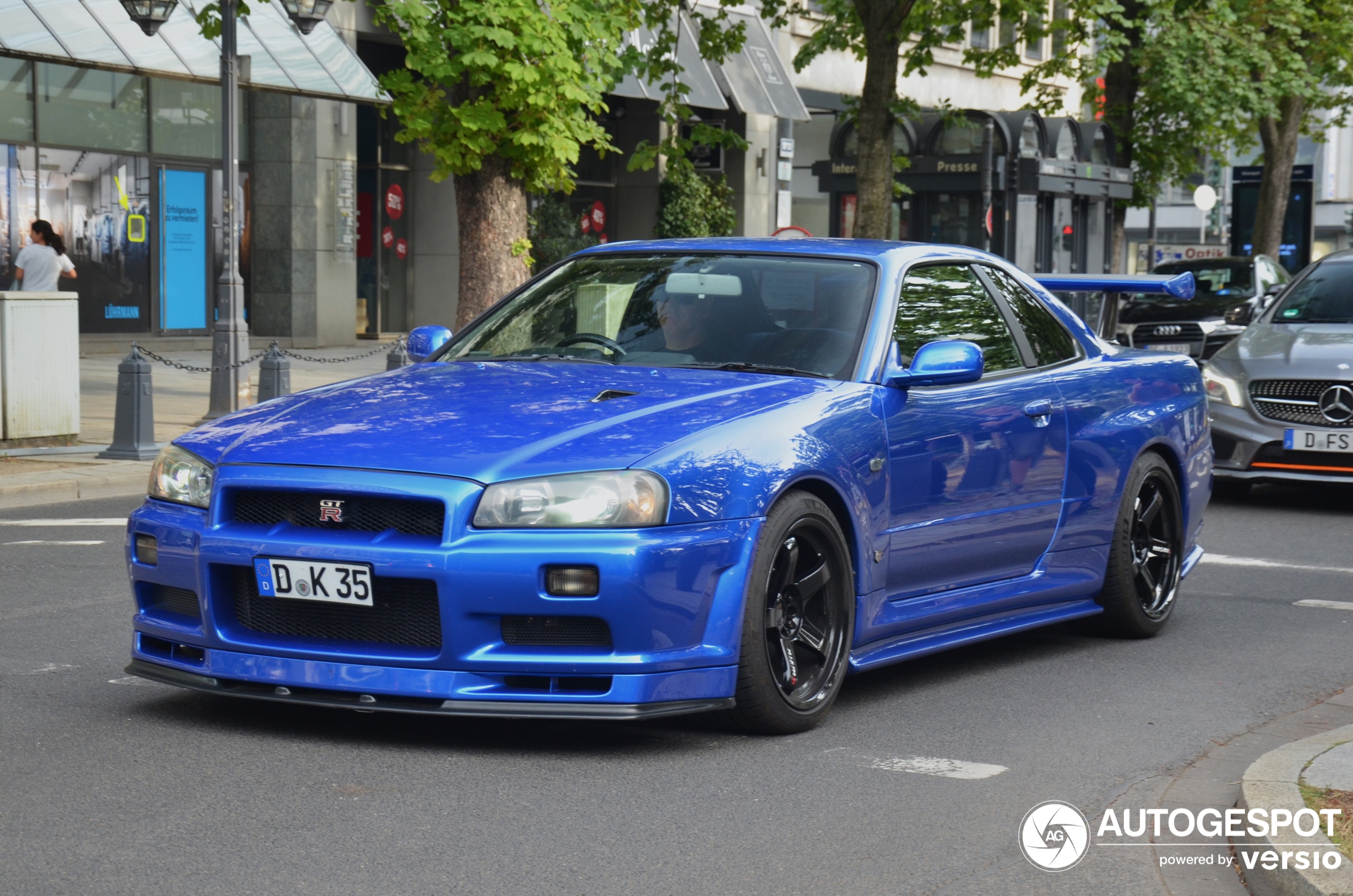 Nissan Skyline R34 GT-R V-Spec II - 10 October 2023 - Autogespot
