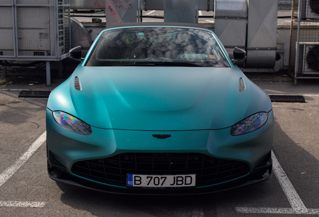 Aston Martin V8 Vantage Formula 1 Edition Roadster