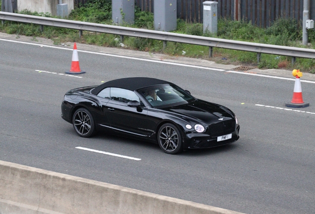 Bentley Continental GTC V8 2020