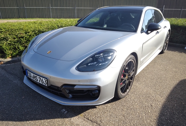 Porsche 971 Panamera GTS Sport Turismo