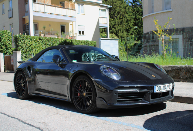 Porsche 992 Turbo Cabriolet