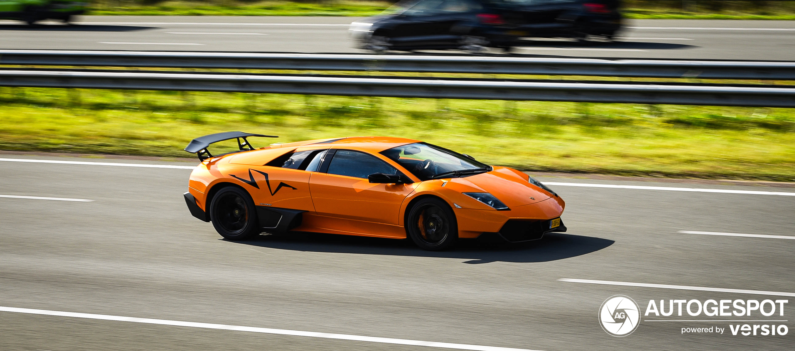 This Murciélago LP670-4 SuperVeloce Spotted on the Highway