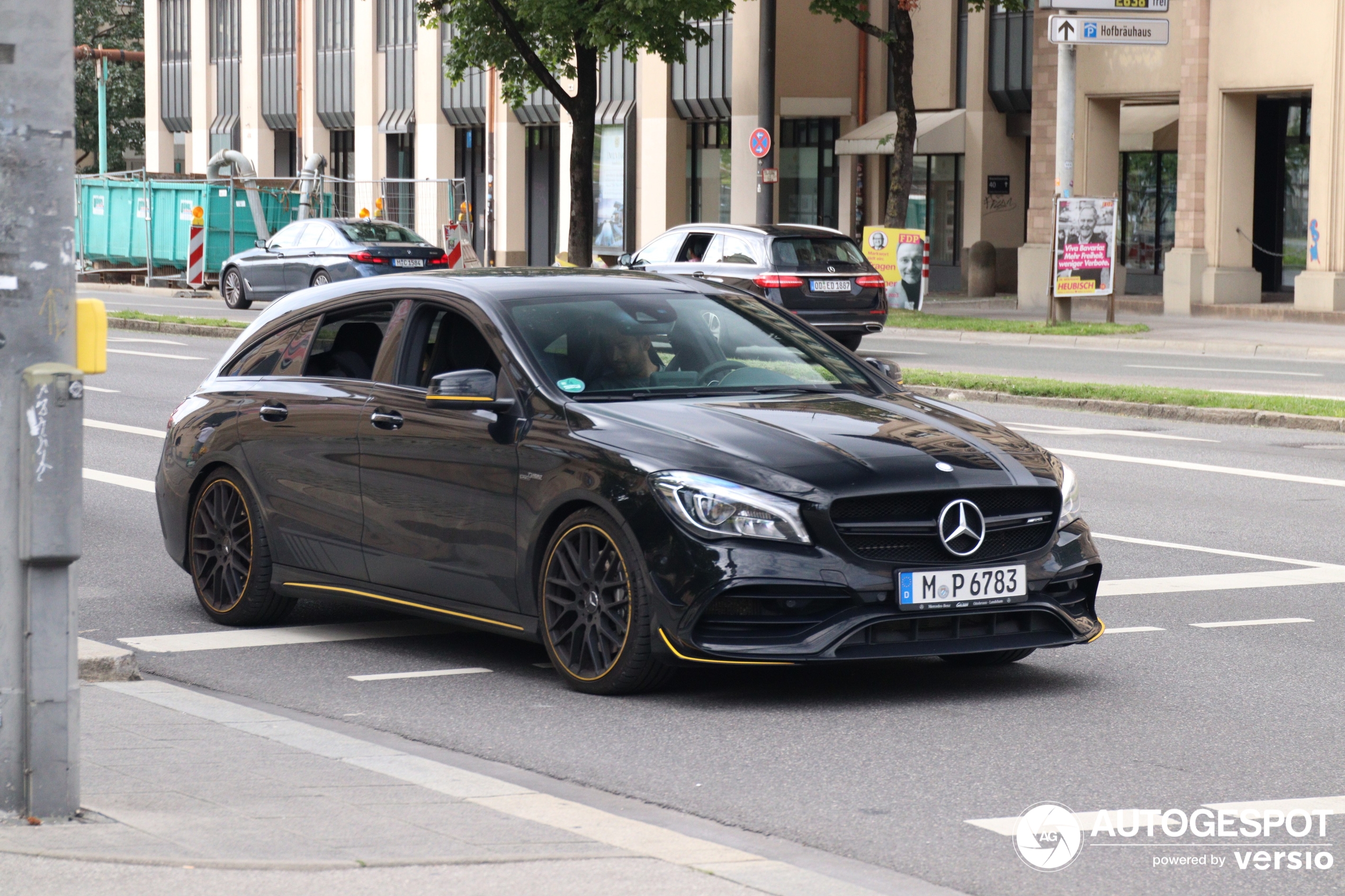 Mercedes-AMG CLA 45 Shooting Brake X117 Yellow Night Edition