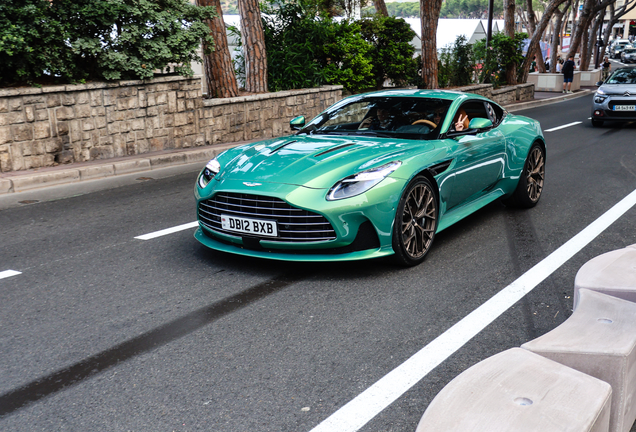 Aston Martin DB12