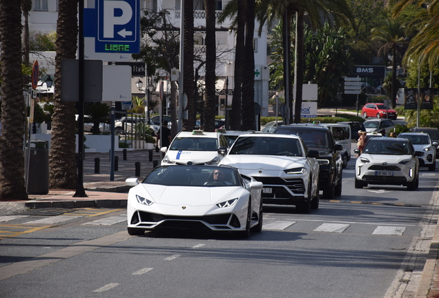 Lamborghini Huracán LP640-4 EVO Spyder