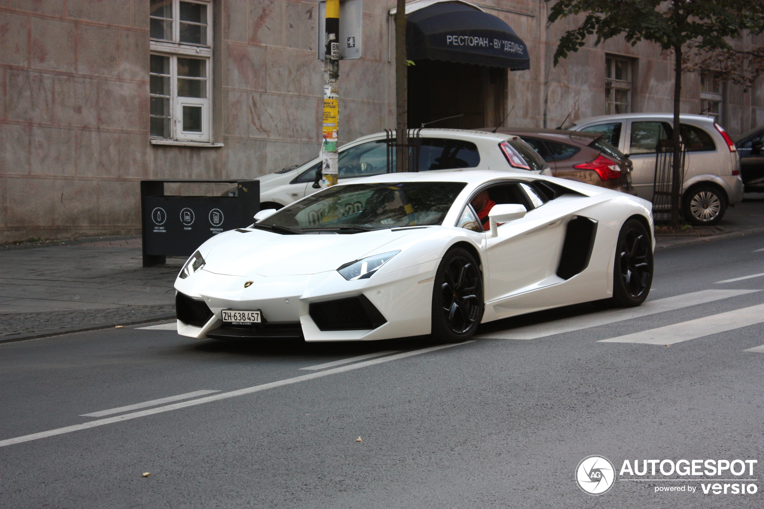 Lamborghini Aventador LP700-4