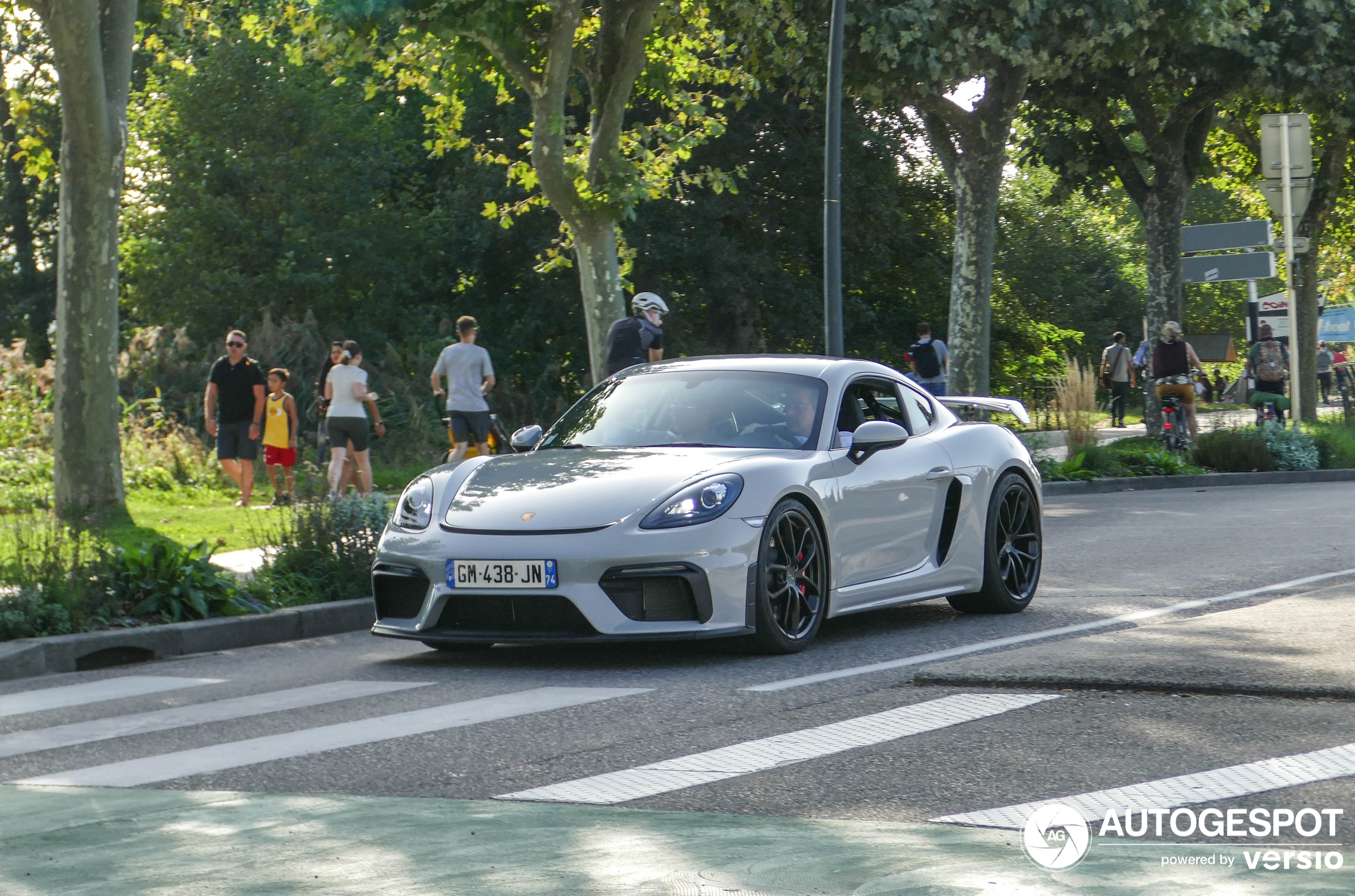 Porsche 718 Cayman GT4