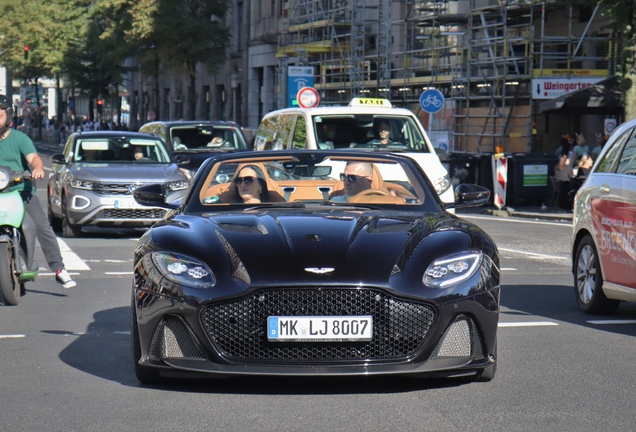 Aston Martin DBS Superleggera Volante