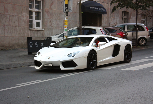 Lamborghini Aventador LP700-4