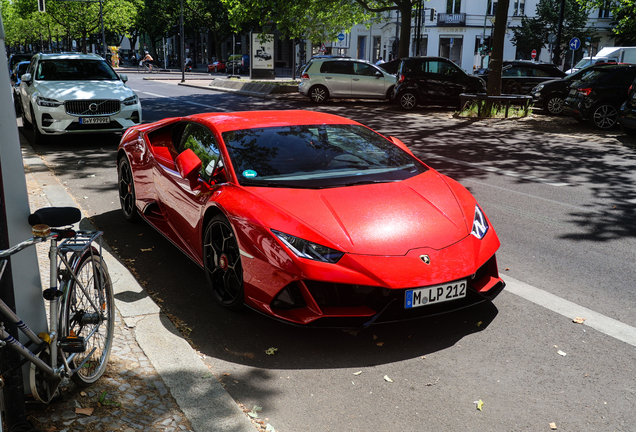 Lamborghini Huracán LP640-4 EVO