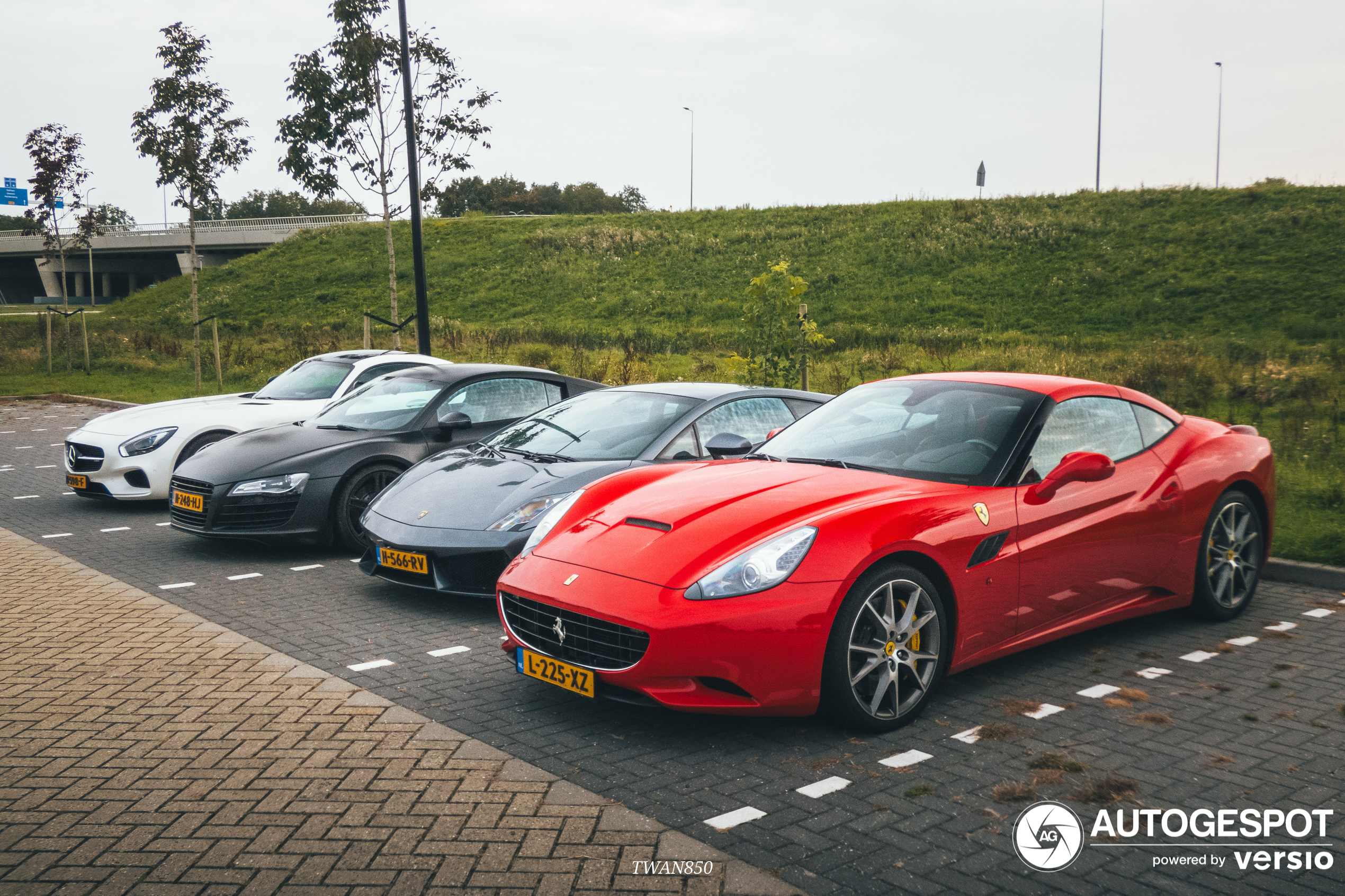 Ferrari California