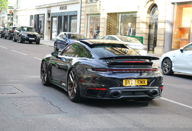 Porsche 992 Turbo