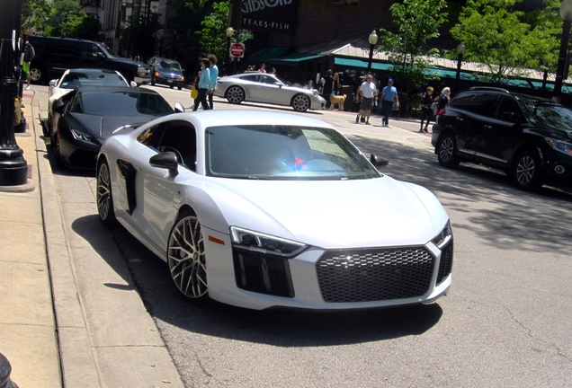 Audi R8 V10 Plus 2015