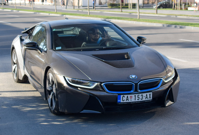 BMW i8