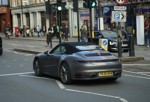 Porsche 992 Carrera 4S Cabriolet