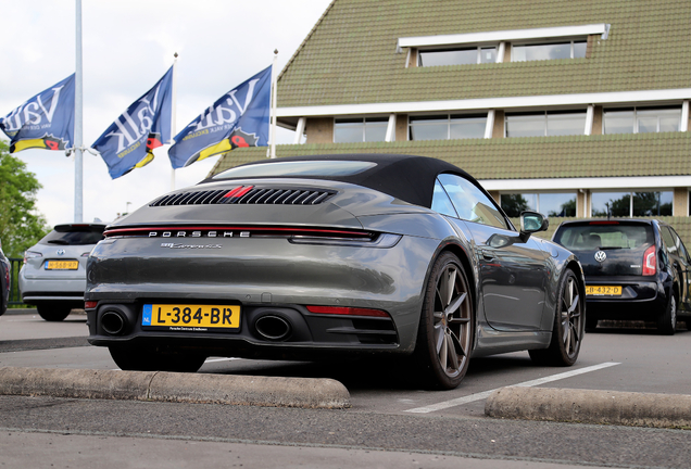 Porsche 992 Carrera 4S Cabriolet