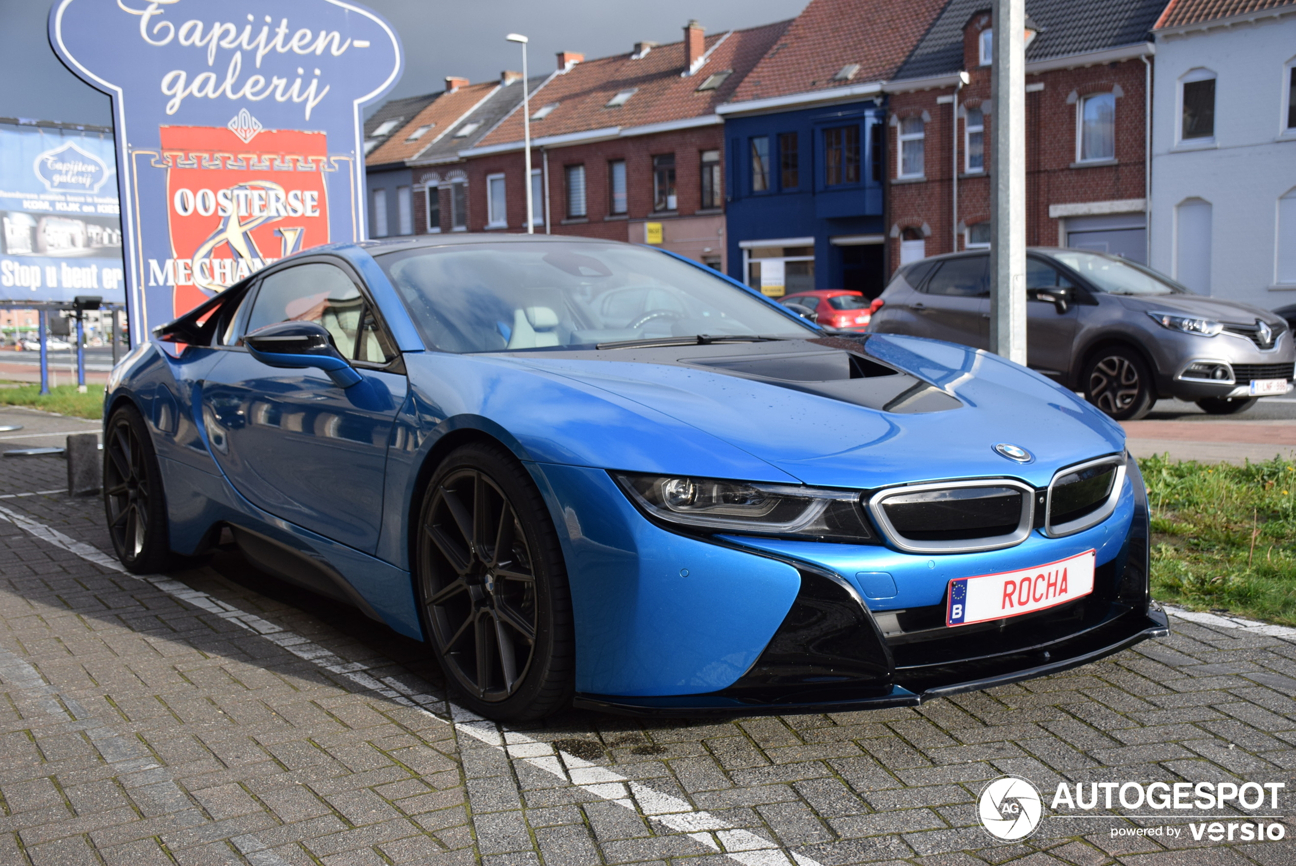 BMW i8