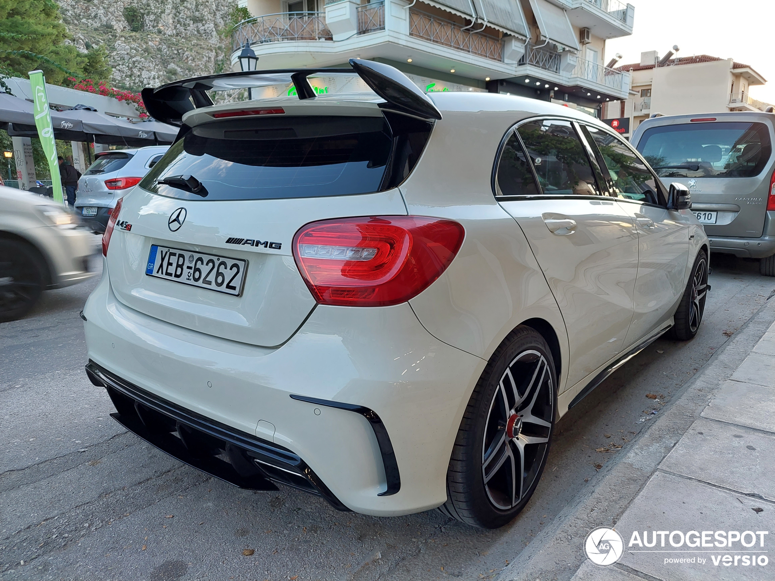 Mercedes-Benz A 45 AMG