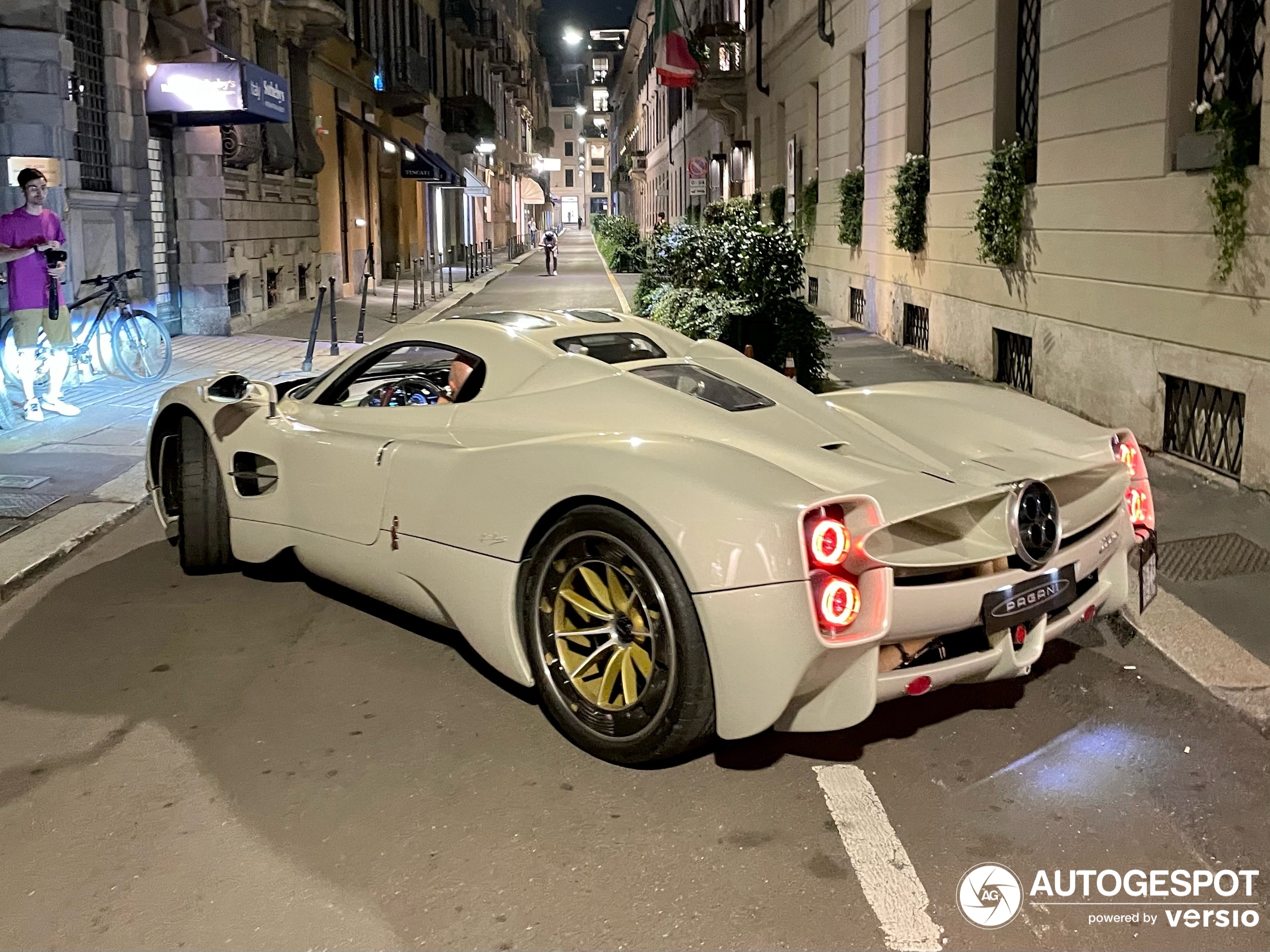 A Pagani Utopia shows up in Northern Italy