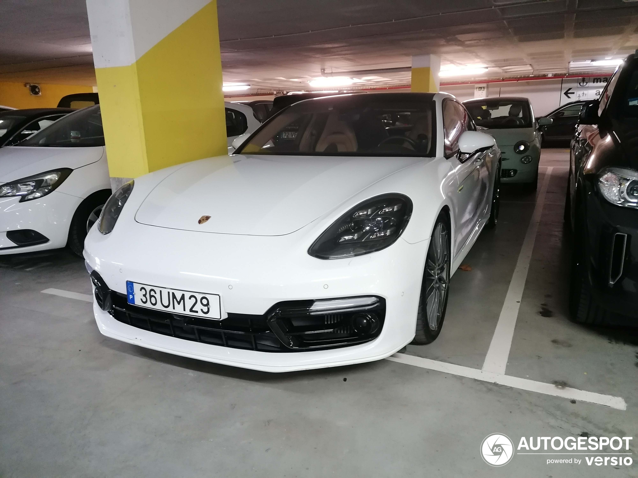 Porsche 971 Panamera Turbo S E-Hybrid