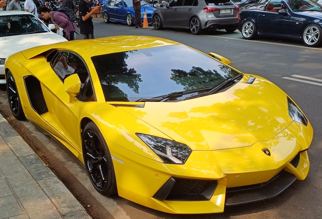 Lamborghini Aventador LP700-4