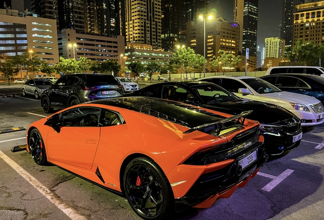 Lamborghini Huracán LP640-4 EVO