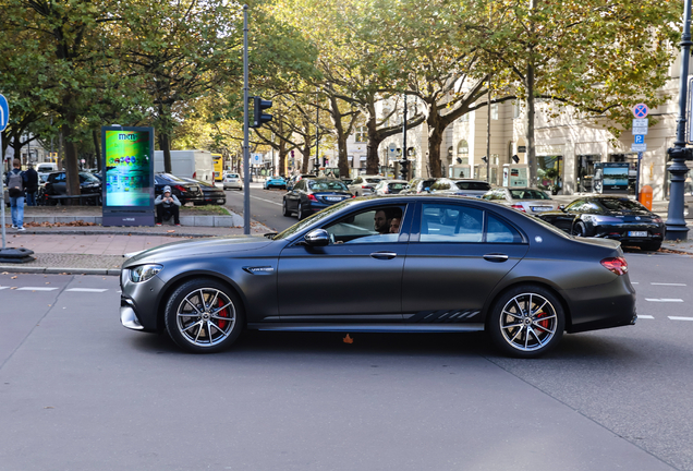 Mercedes-AMG E 63 S W213 Final Edition