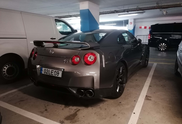 Nissan GT-R