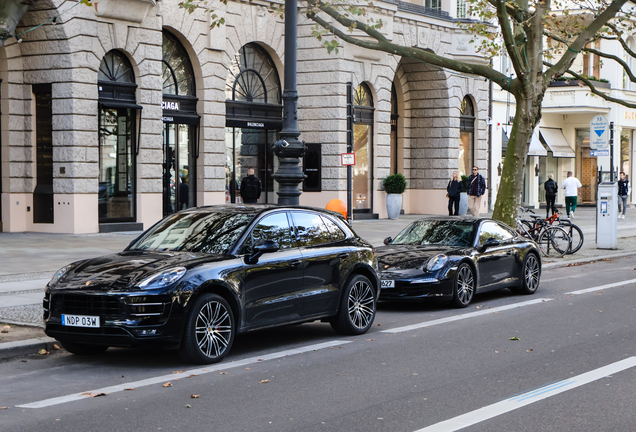 Porsche 95B Macan Turbo