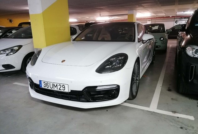 Porsche 971 Panamera Turbo S E-Hybrid