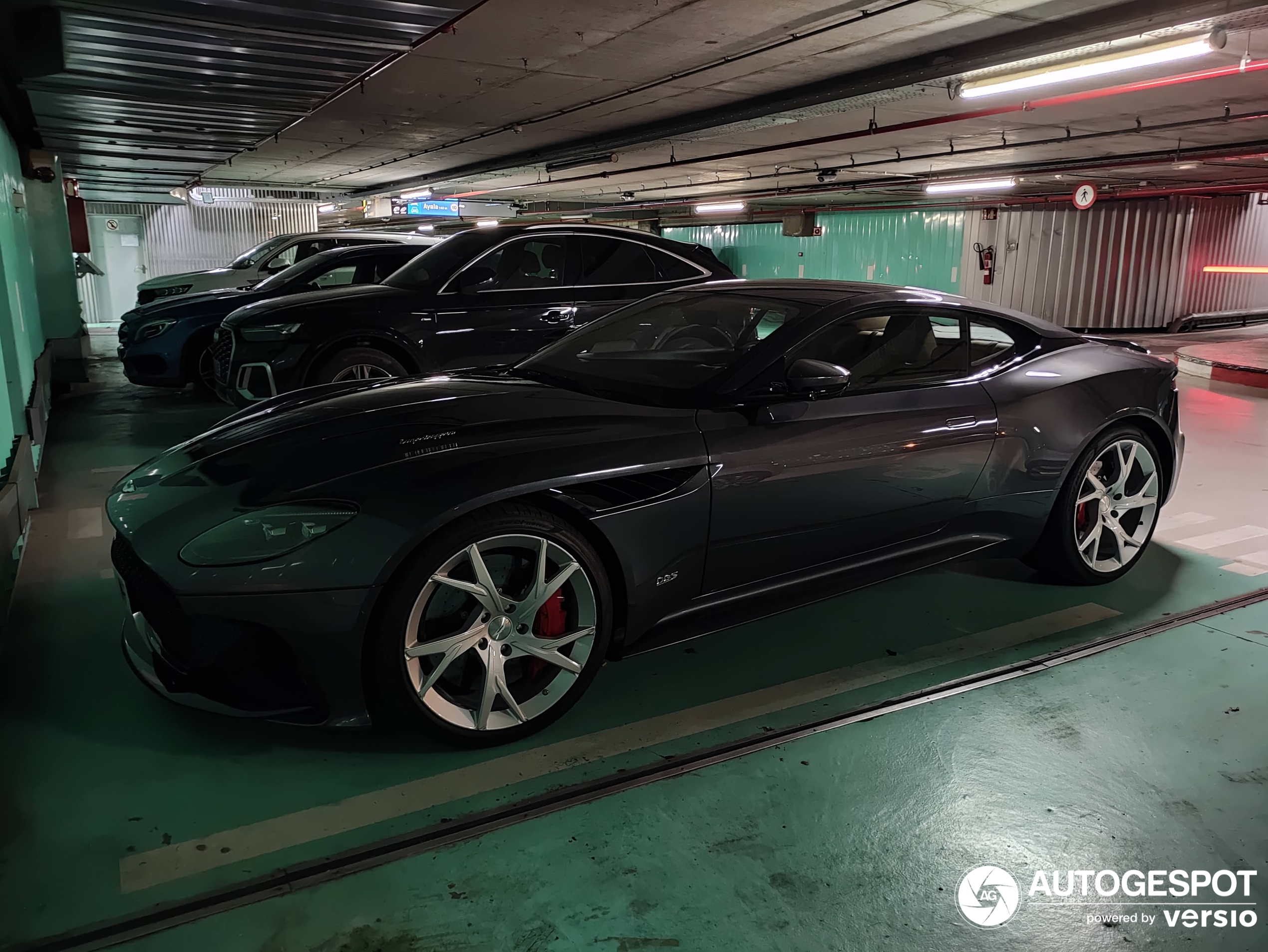 Aston Martin DBS Superleggera