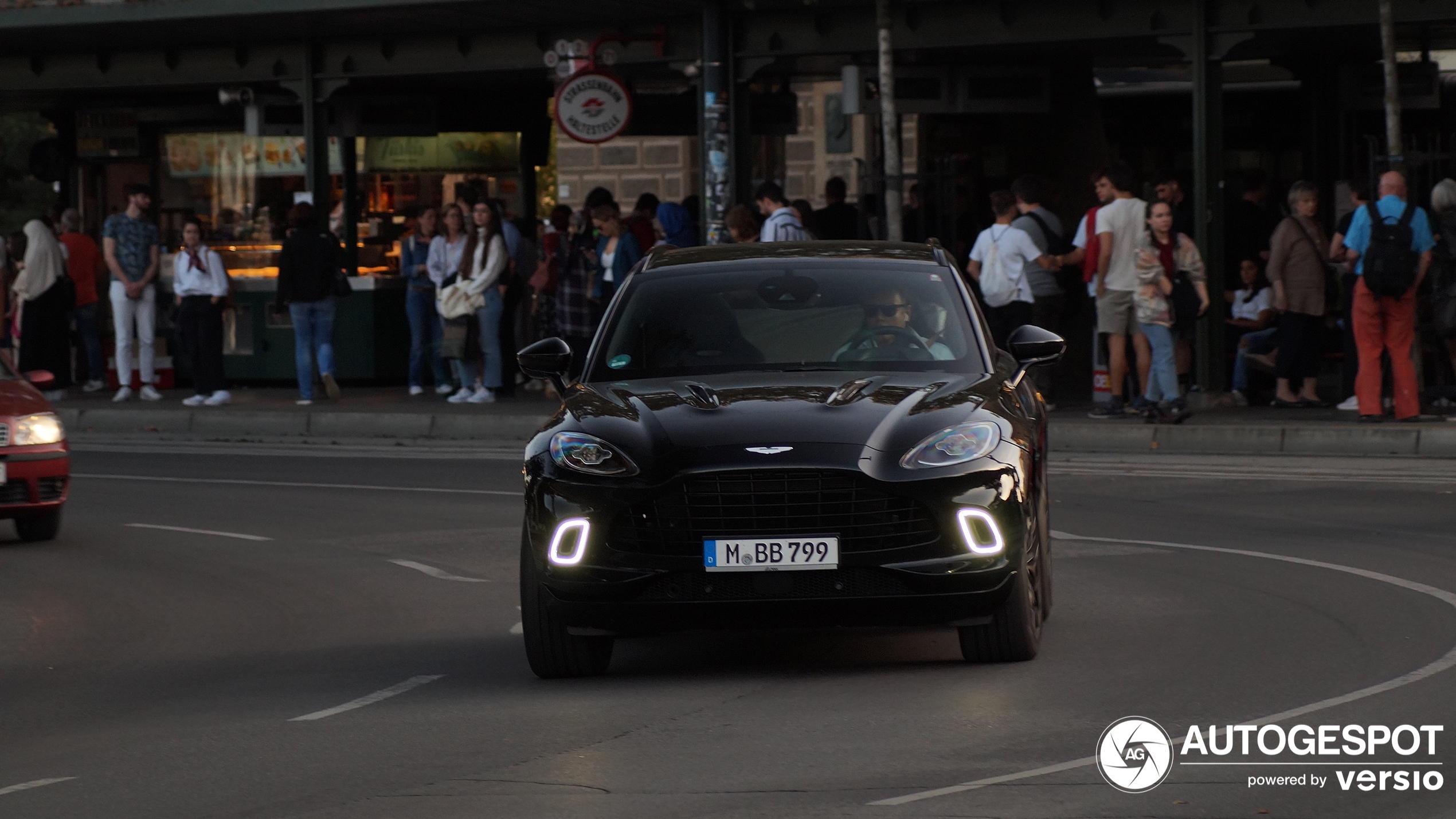 Aston Martin DBX