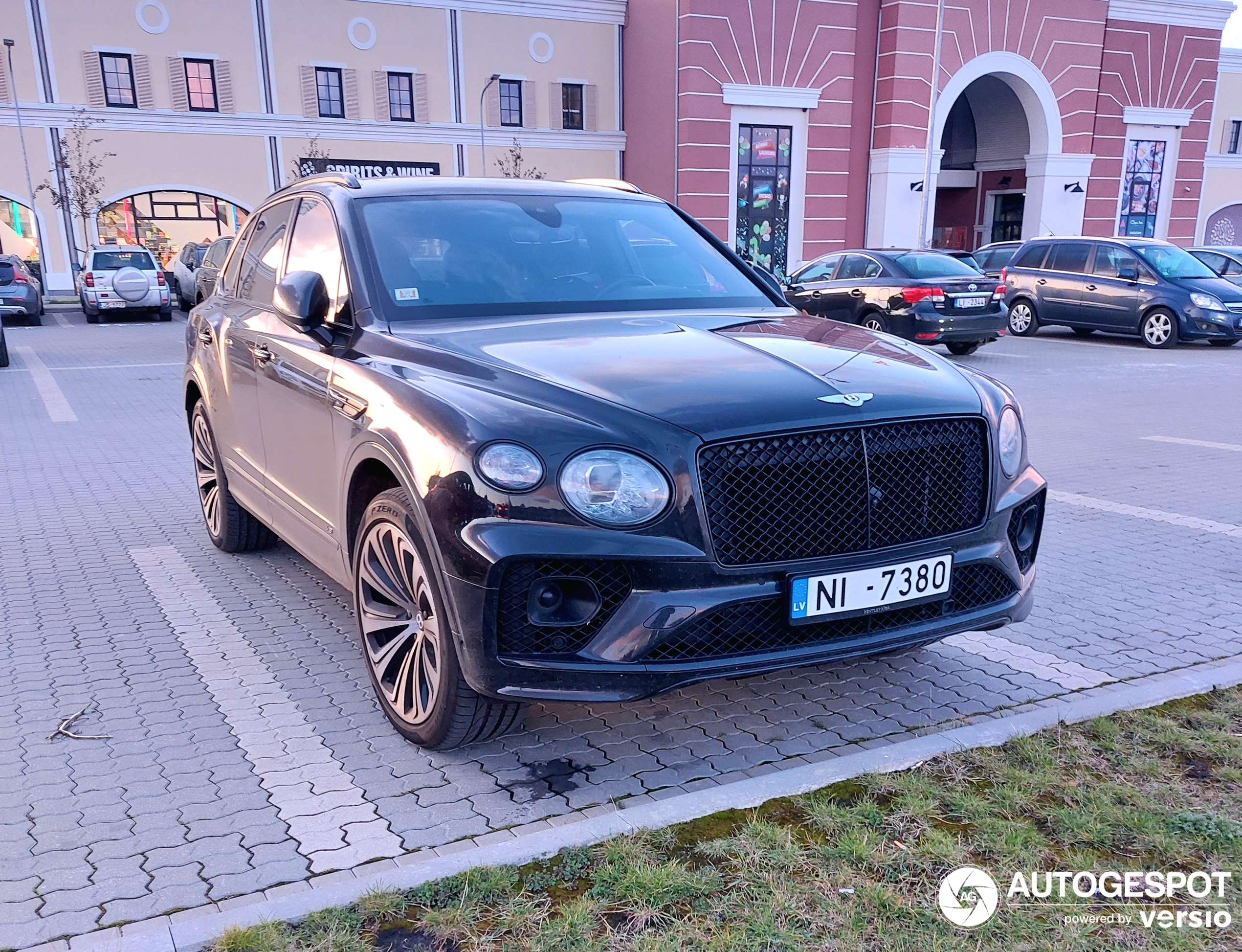 Bentley Bentayga V8 2021 First Edition