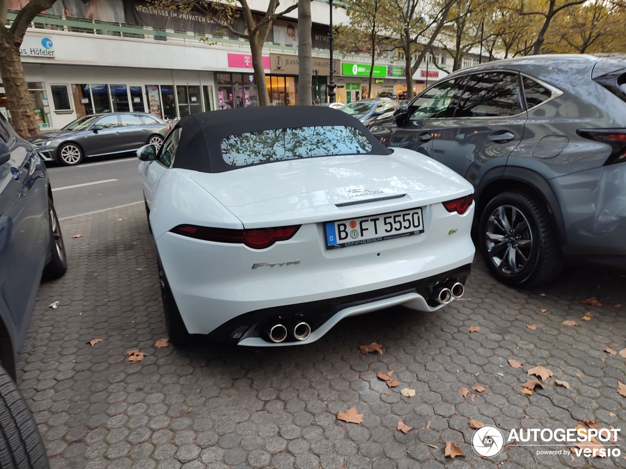 Jaguar F-TYPE R Convertible 2017