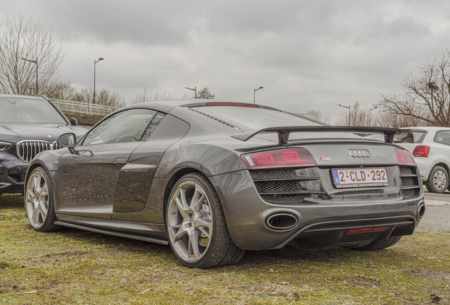 Audi R8 V10