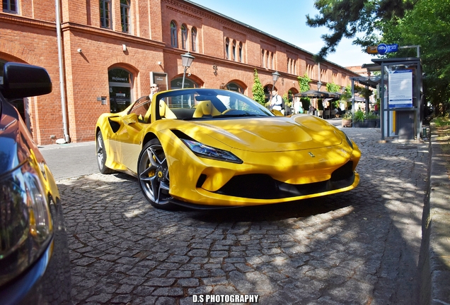 Ferrari F8 Spider