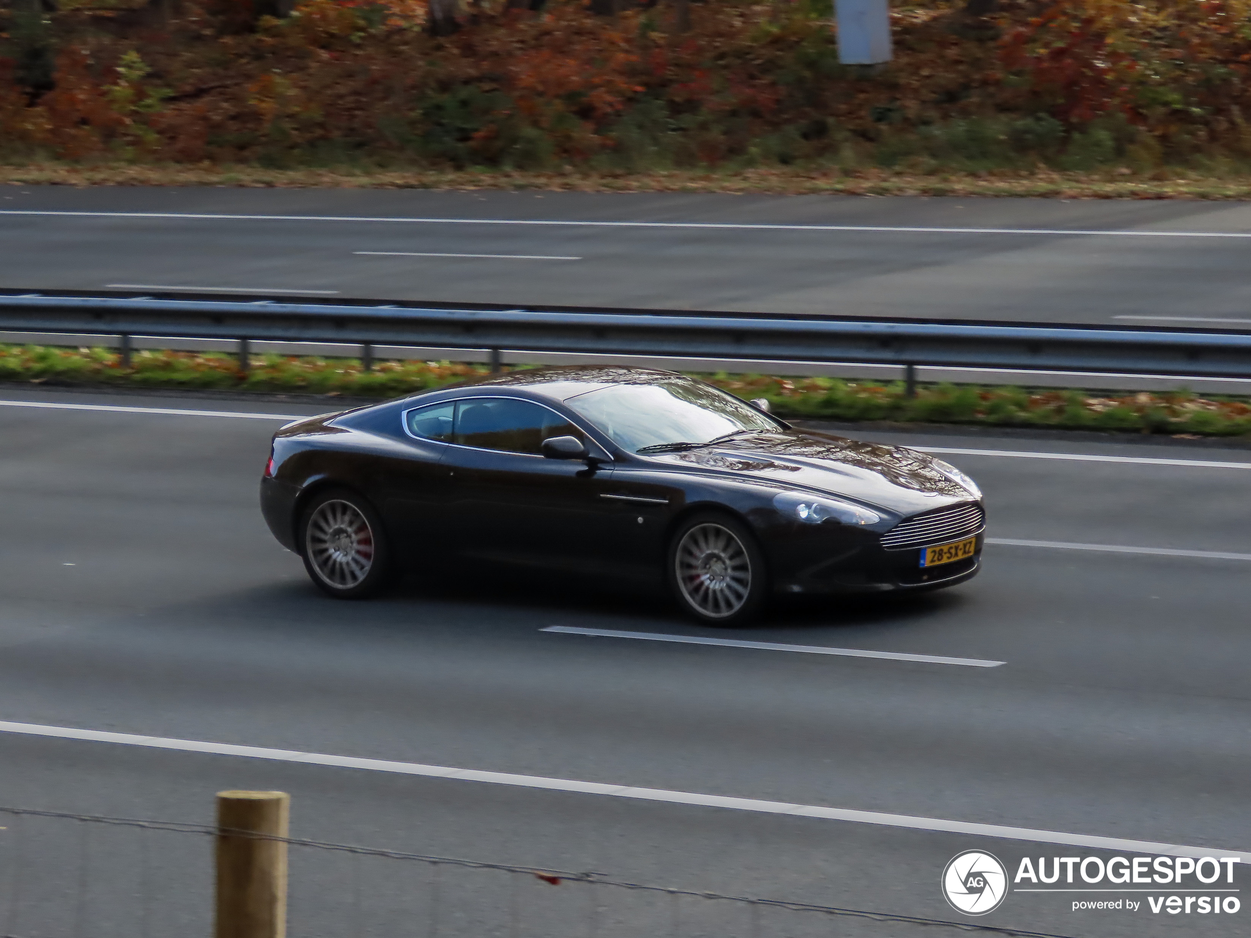 Aston Martin DB9