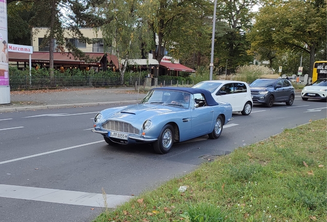 Aston Martin DB6 Volante