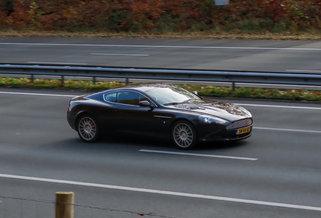 Aston Martin DB9