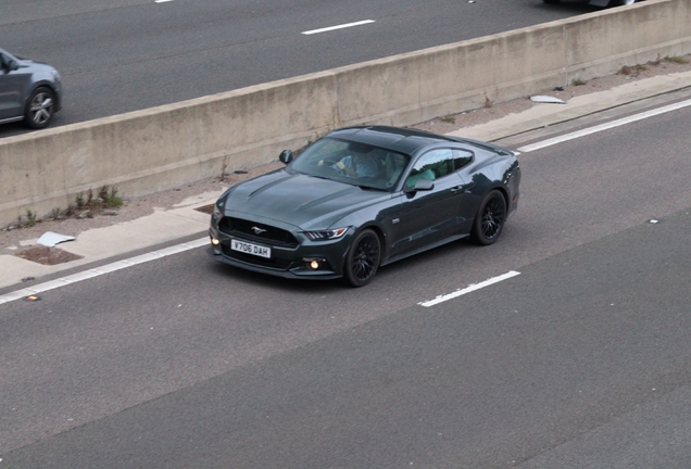 Ford Mustang GT 2015