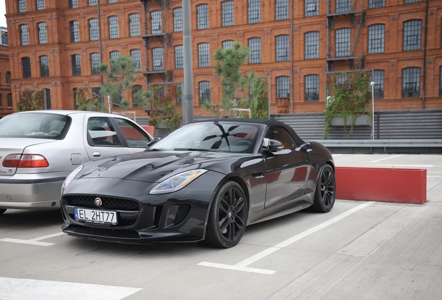 Jaguar F-TYPE R Convertible