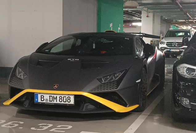 Lamborghini Huracán LP640-2 STO