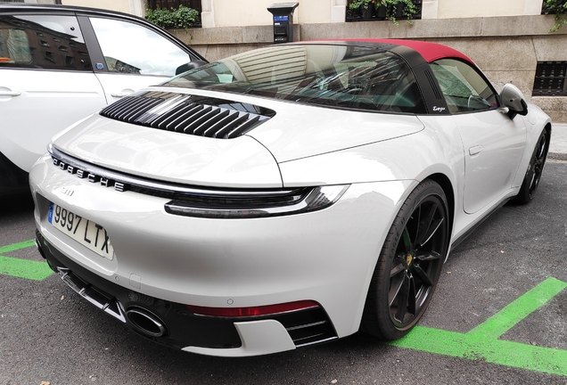 Porsche 992 Targa 4 GTS