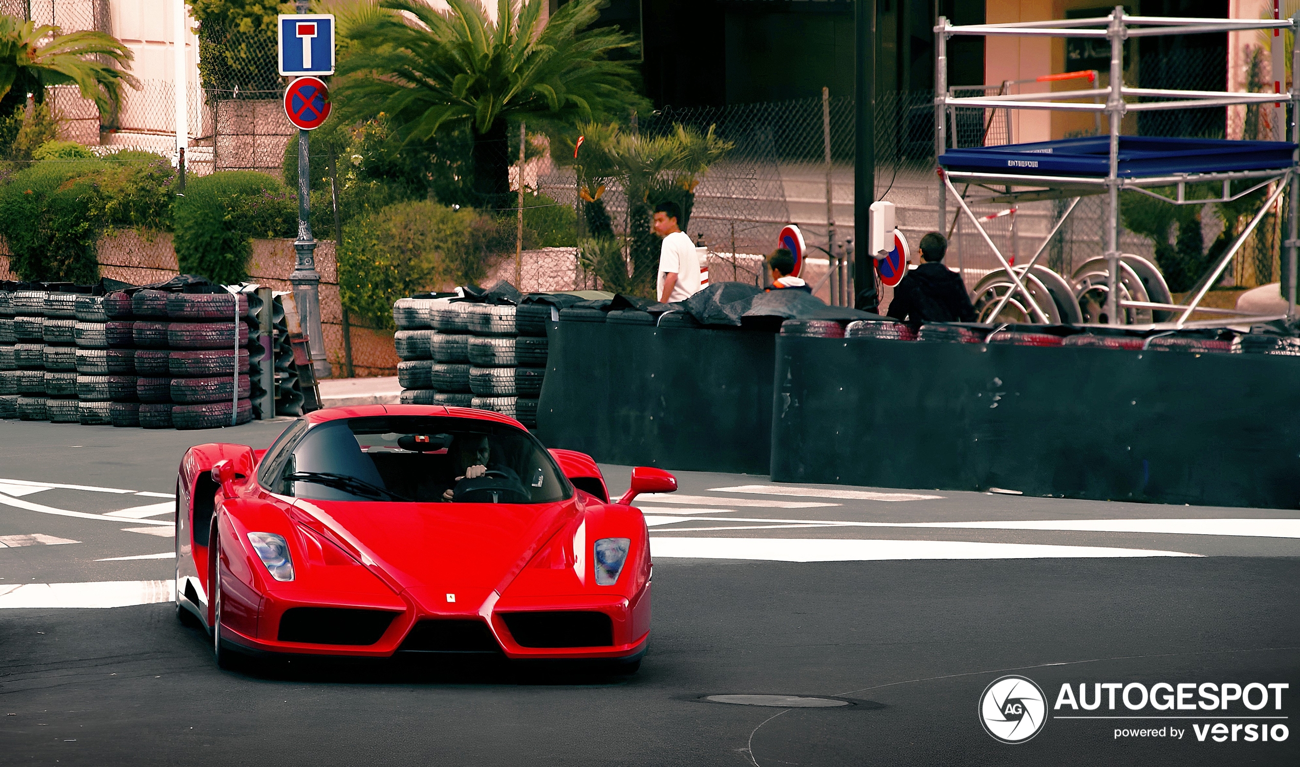 An astonishing combination of two Enzo Ferraris