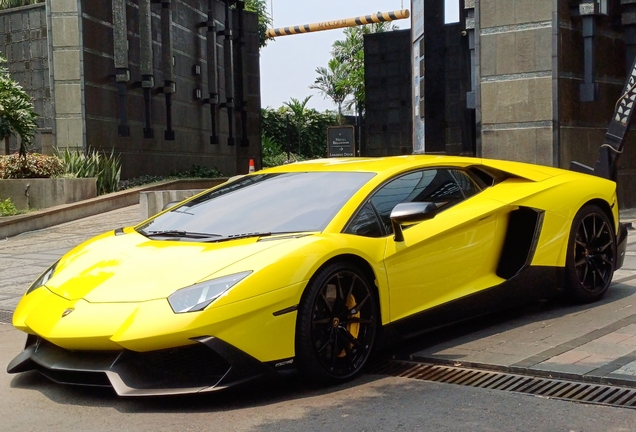 Lamborghini Aventador LP720-4 50° Anniversario