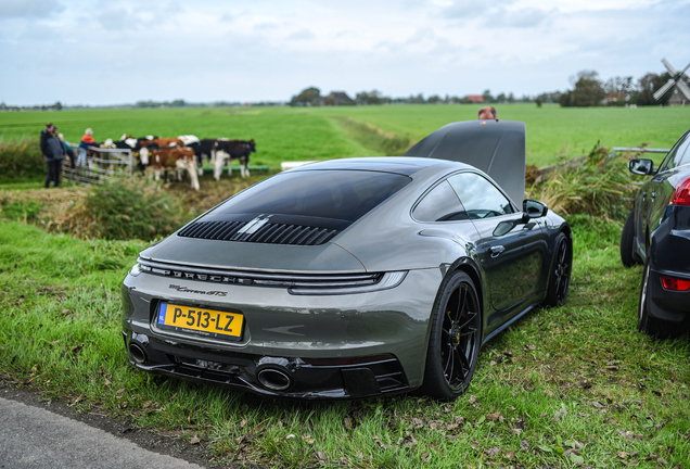 Porsche 992 Carrera GTS