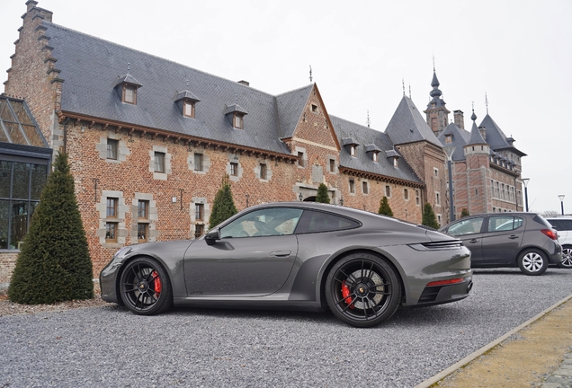 Porsche 992 Carrera GTS