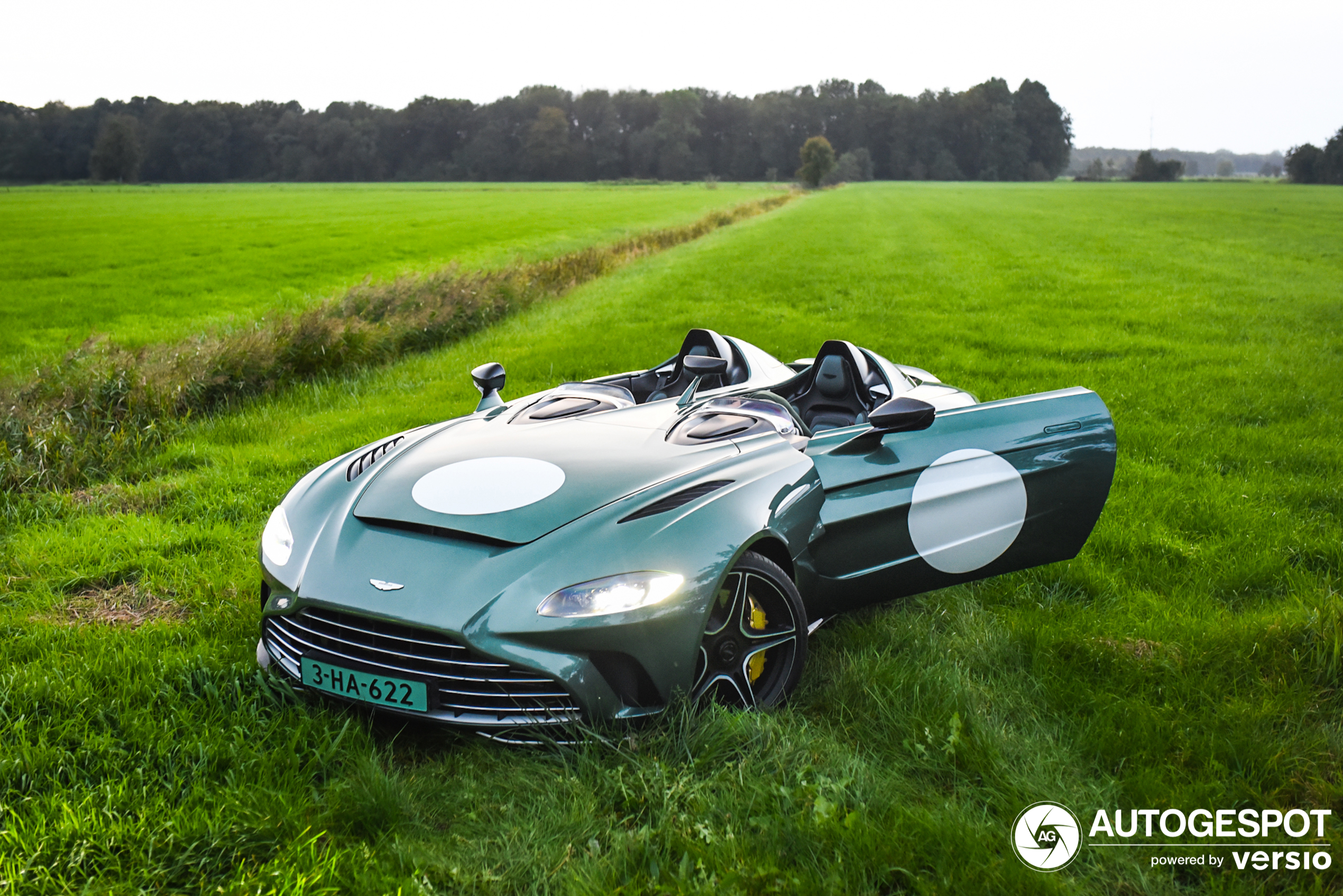 Erneut können wir wunderbare Bilder dieses seltenen Autos sehen