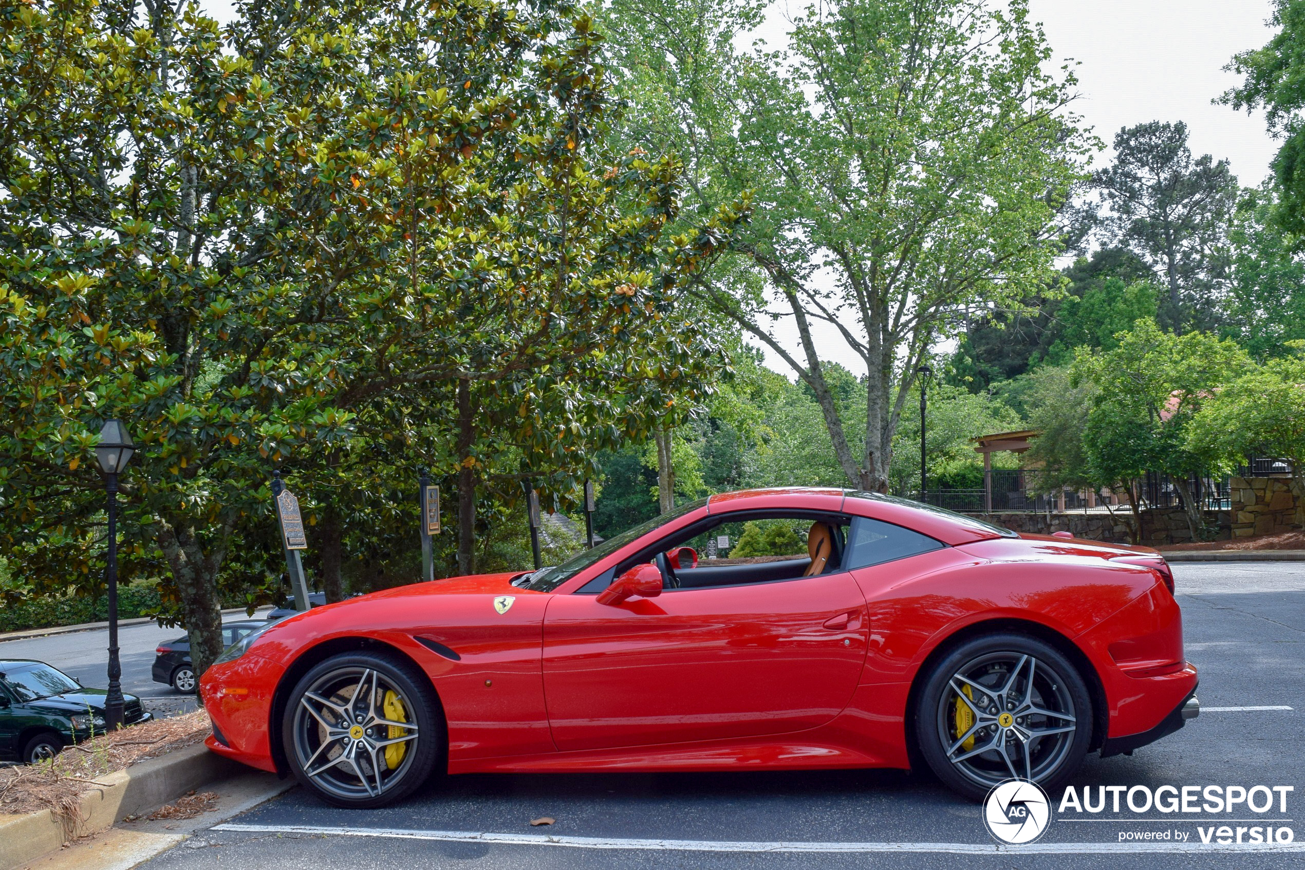 Ferrari California T