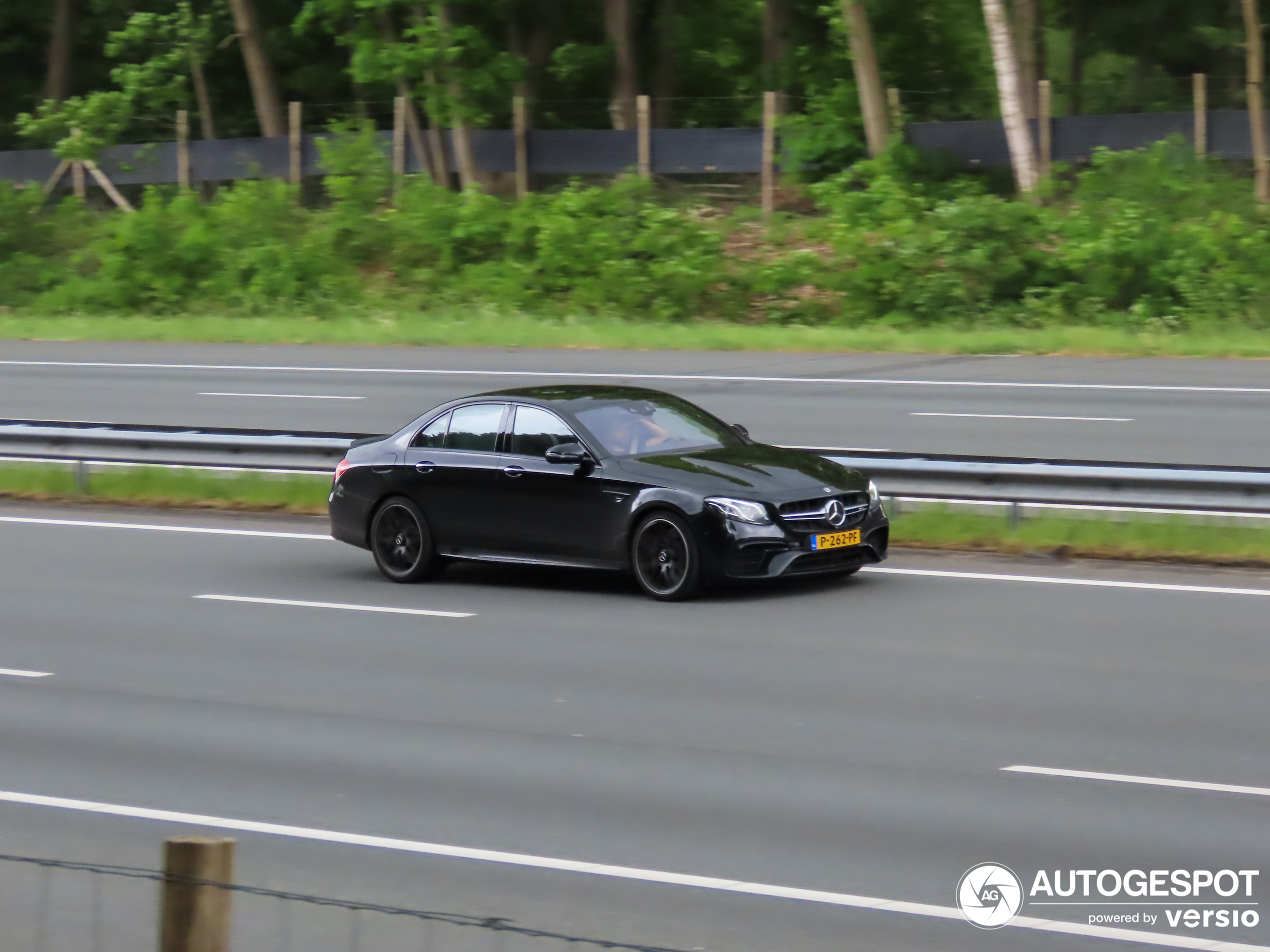 Mercedes-AMG E 63 S W213